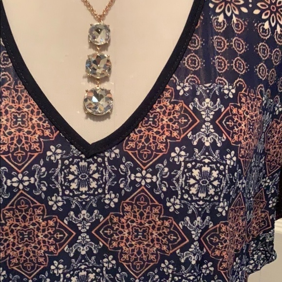 Blue and peach cold shoulder Lavish brand top - Picture 3 of 5